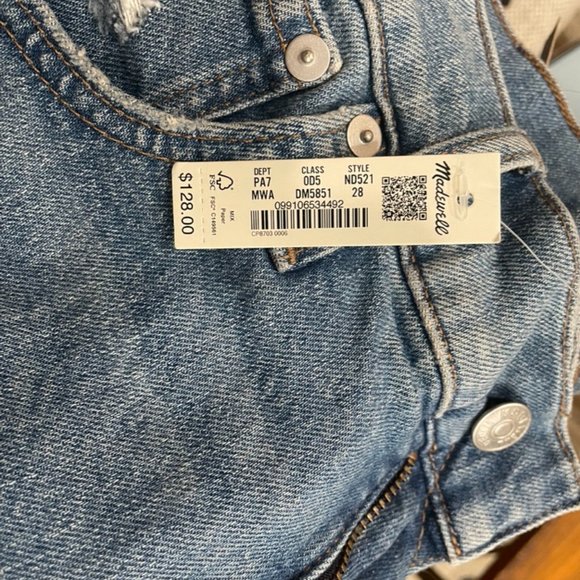 Madewell Perfect Vintage Straight Jean - Picture 2 of 6